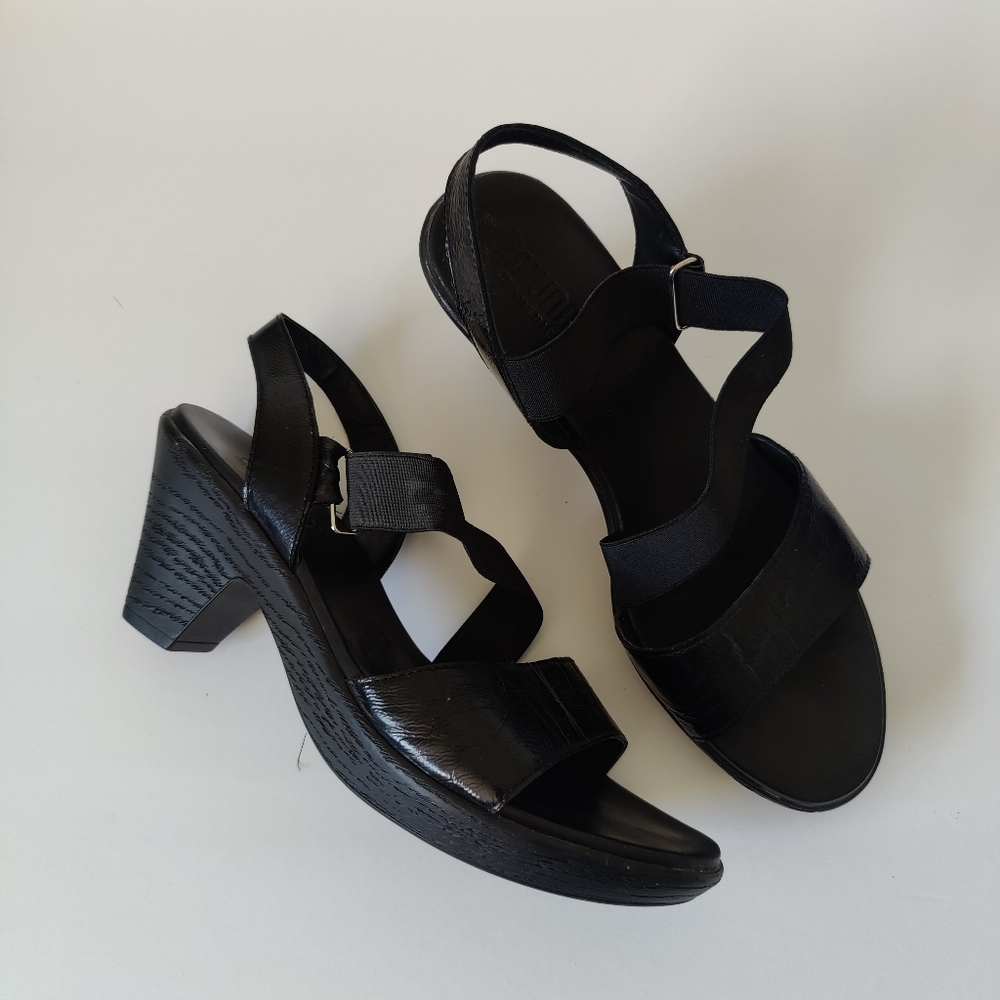 Munro Black Platform Sandal